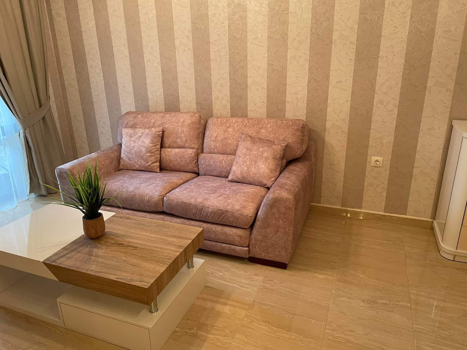 купить двухкомнатную квартиру в болгарии у моря