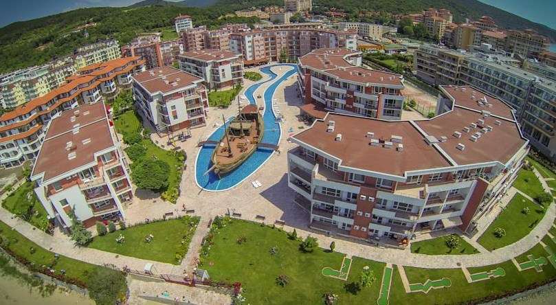 купить большую четырёхкомнатную квартиру в болгарии у моря