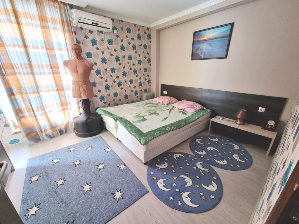 купить трёхкомнатную квартиру в болгарии у моря