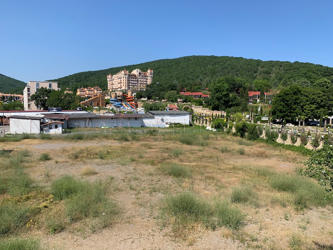 купить двухкомнатную квартиру в болгарии у моря