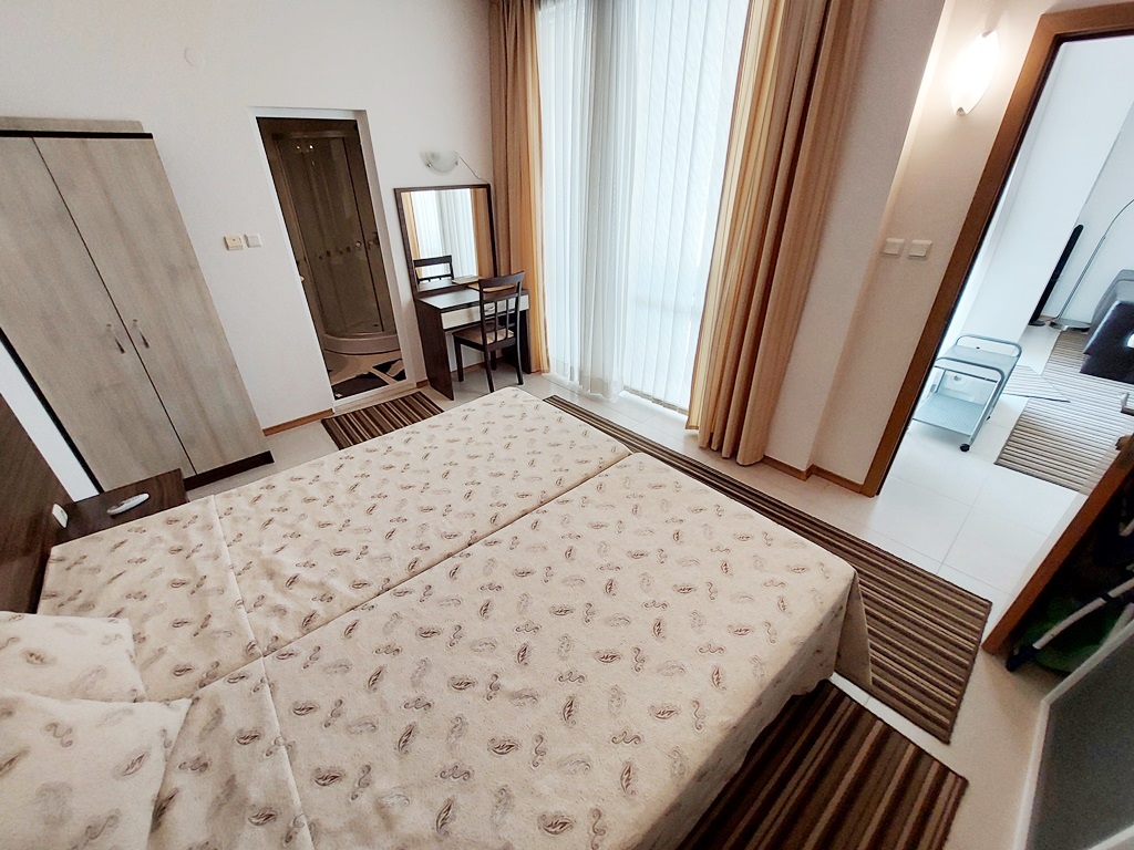 купить трёхкомнатную квартиру в болгарии у моря