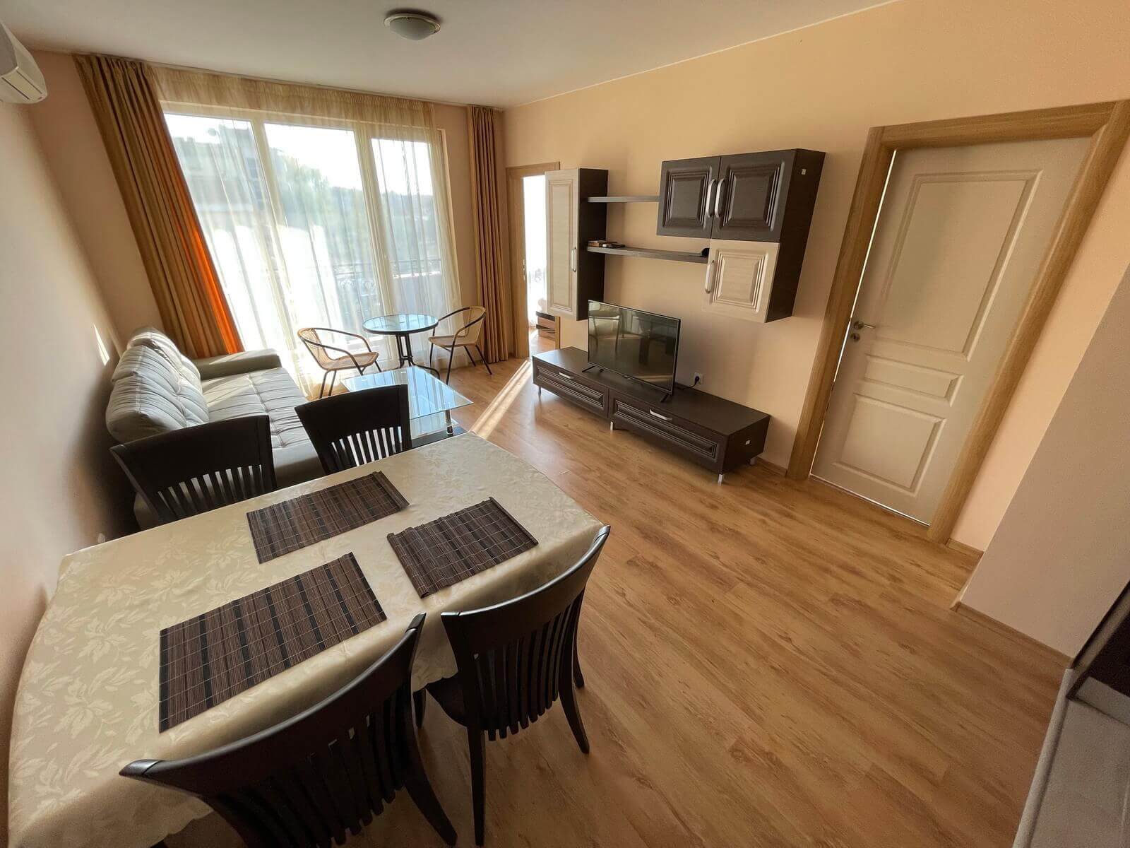купить трёхкомнатную квартиру в болгарии у моря