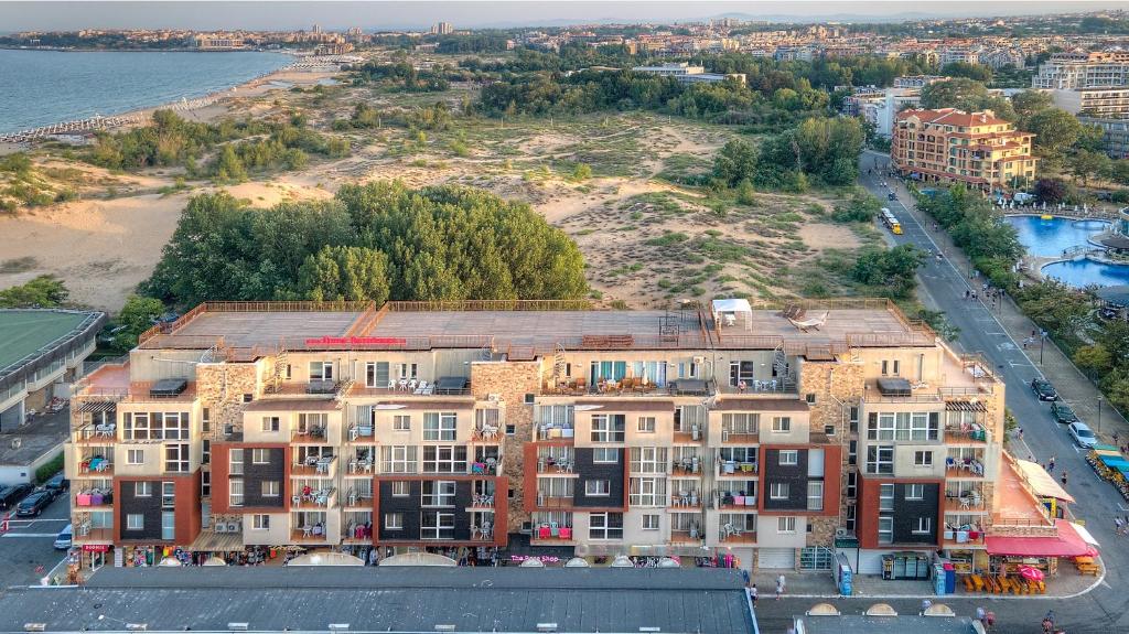 купить трёхкомнатную квартиру в Болгарии у моря
