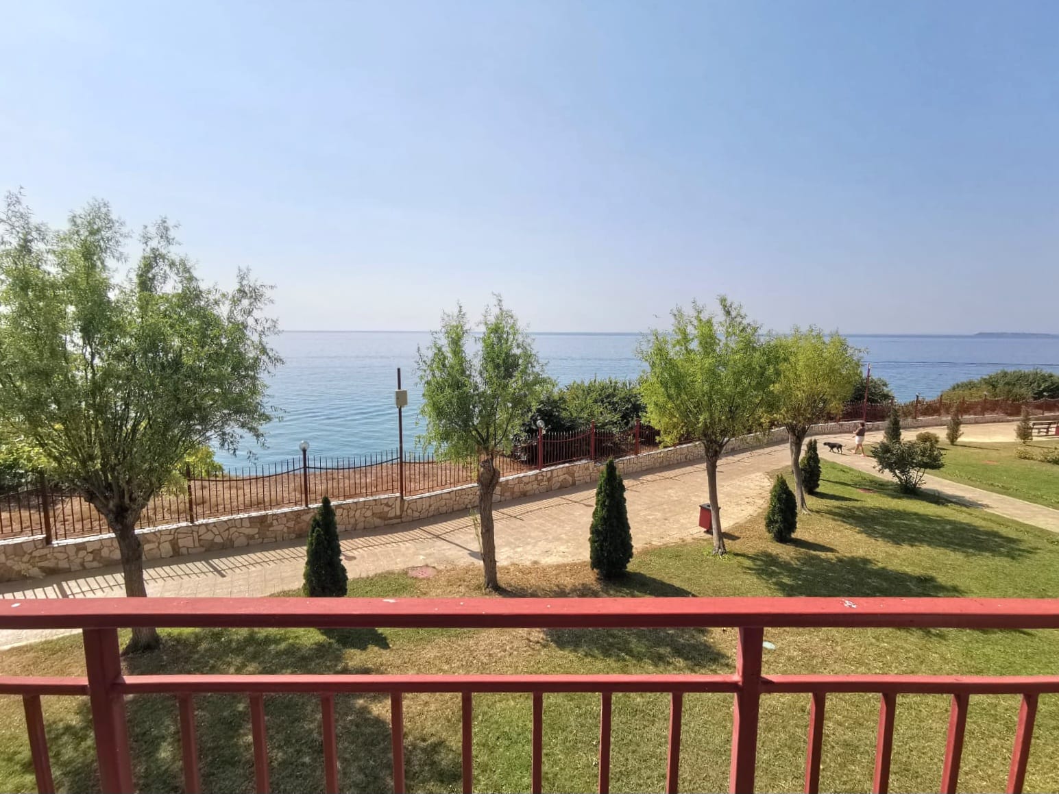 купить двухкомнатную квартиру в Болгарии у моря