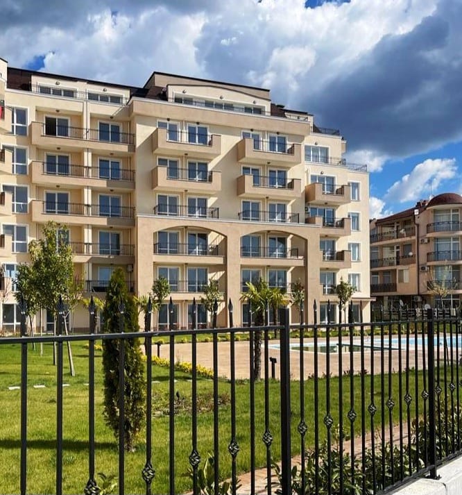 купить двухкомнатную квартиру в болгарии у моря