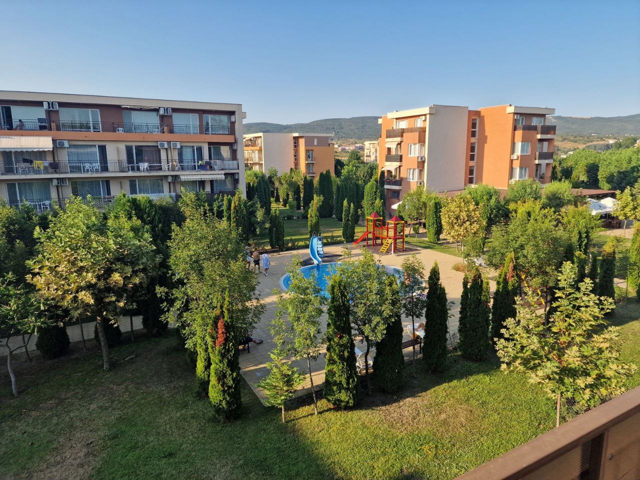 купить студию болгария